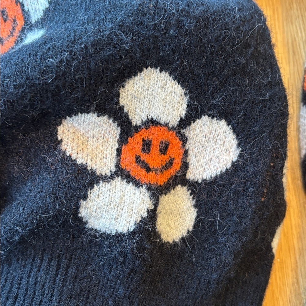 Smiley Face Flower Cardigan Black White Orange Dopamine Size XS - Picture 2 of 3